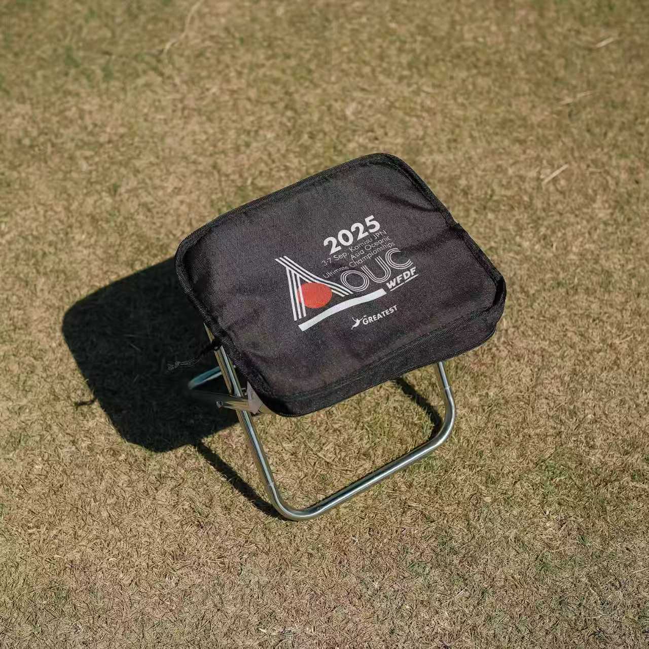 AOUC 2025 オリジナル折りたたみコンパクトチェア